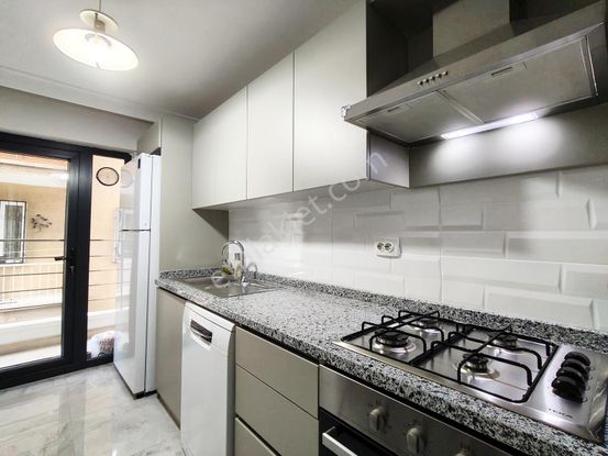 Emek'te,2+1,katta,yeni Bina,asansör,kapalı Garaj,kapalı Mutfak