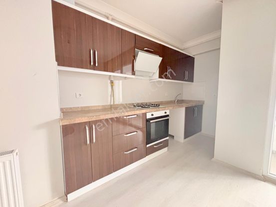 ✔️🟥turhanbey'de Ön Cephe Kombisi Takılı Asansörlü 1+1 Daire Fırsatı