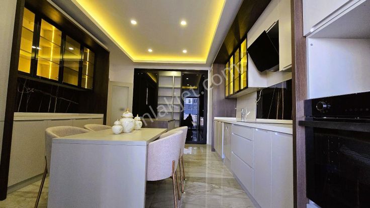 Satılık 4+1 Ara Katta Daire