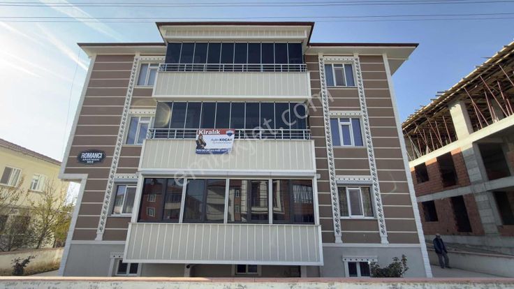 Remax Dem'den Kazim Karabekir Mah. 4+1 Ara Kat Kiralık Daire