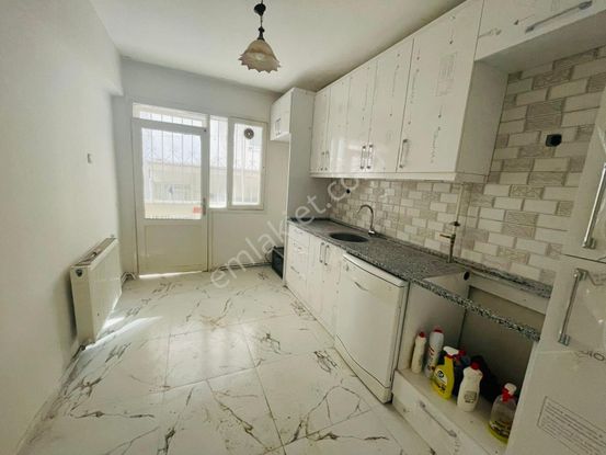 Manolya Parkı Yakını Tadilatlı Ara Kat 2+1 Kiralık Daire