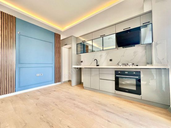 ꧁ay Emlak'tan꧂akçay'da Denize 500 M Ön Cephe Ebeveyn Banyolu Satılık Sıfır Binada Satılık 2+1 Daire