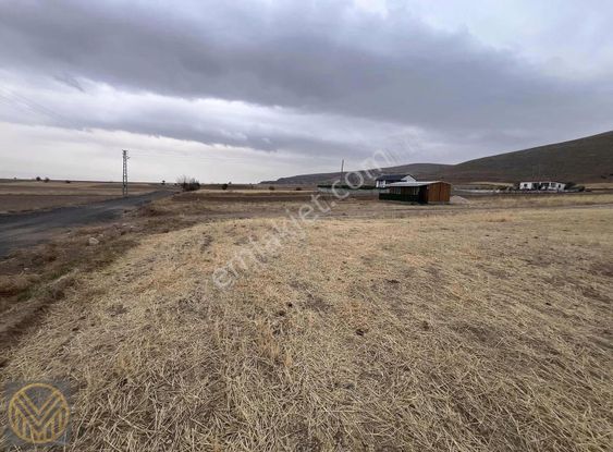 Gürpınar'da Erciyes Manzaralı Harika Konumda Kaçmaz Fırsat
