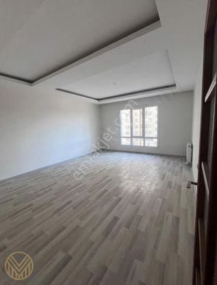 İldem Suat Altın Golden Center 1 De Satılık 3.kat Orta Daire