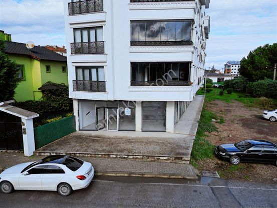 Blue Yatırımdan Cadde Üstü Geniş + Depolu Satılık Sıfır Dükkan !