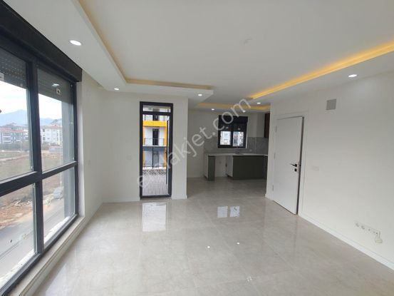 Döşemealtı Yeniköy Mahallesi Özel Hastane Karşısında Satılık 1+1