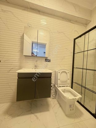 Miryadan Çarşı Merkezde Geniş 1+1 Daire