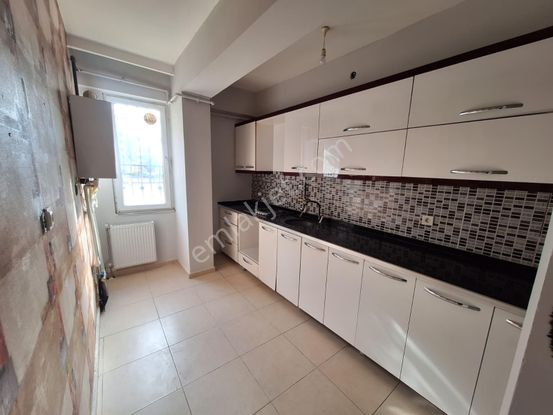 Mountaın Gayrimenkul'den Zana Düğün Salonu Civarı 2+1 Satılık Daire