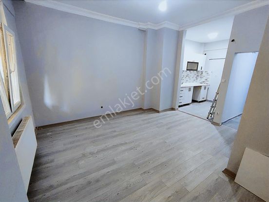 Reha Medin Finans Merkezi Karşısı İçi Komple Yenilenmiş 1+1