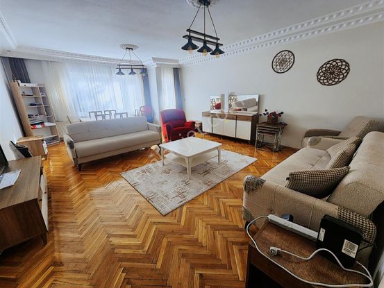 Bahçelievler'de 3+1 Full Yapılı Satılık Daire-konut