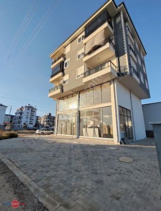 Kepez'de Satılık 2 Katlı Köşe Dükkan