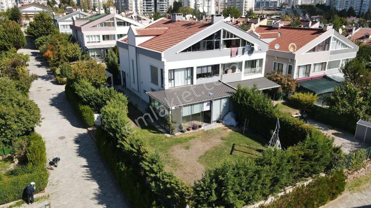 Özenkent-2 Villaları Satılık Ultra Lüks Villa