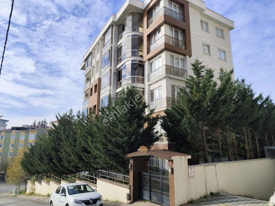 Mertcan Dan Hürriyet Mah Ebeveyn Banyolu 3+1 İskanlı - Ankastreli