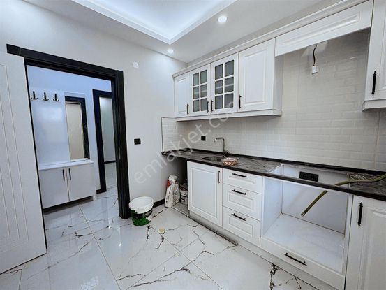 Cumhuriyet Parkı Civarı 1+1 Ayrı Mutfaklı Sıfır Satılık Daire