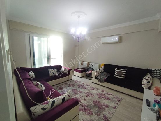 Karabağlar Uğurmumcu Mah. 120 M2 3+1 Doğal Gazlı Klimalı Daire