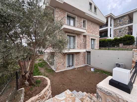 Datça Merkezde Yıllık Kiralık 1+1 65 M² Bahçe Katı Daire