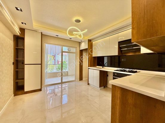 Çiftçioğulların'dan█a Life Yakını Asansörlü Çift Banyolu Lüx 4+1