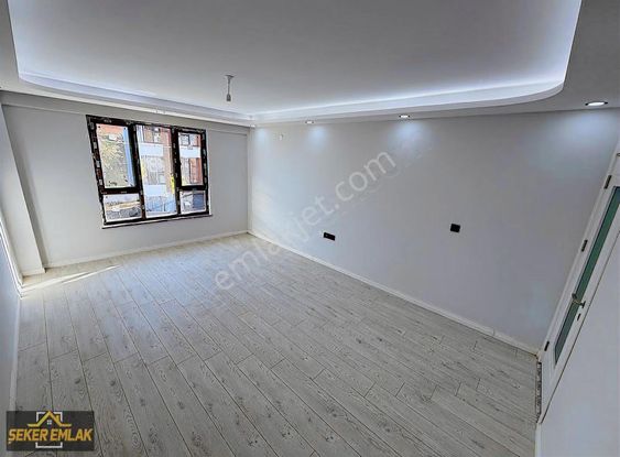 Şeker Emlaktan Şehir Hastanesi Yakını 105m² 2+1 Lüx Daire