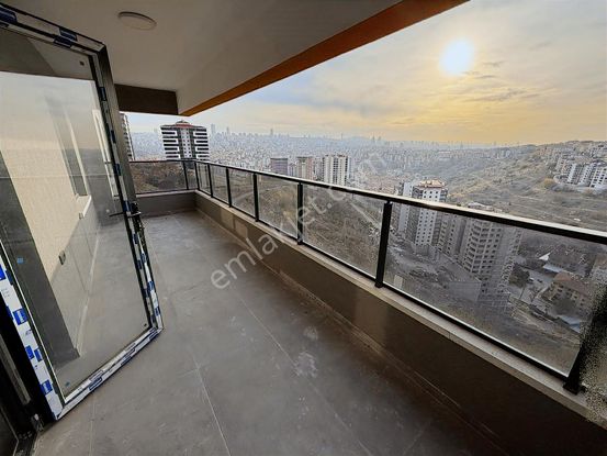 Muhteşem Manzarası Ve Konumuyla Yerden Isıtmalı Lüx Site Dairesi