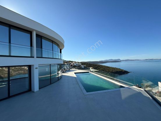 Denize Sıfır Maya Koyunda Müstakil Villa Modern Lüks Ev Özel Plajlı Panoramik Ve Manzaralı Villa