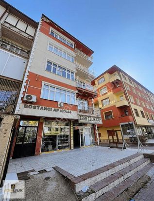 Işıklar Mah. 3+1 Geniş Bakımlı Kiralık Ara Kat Daire