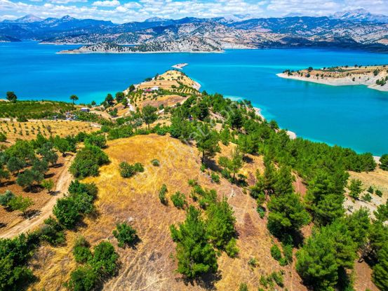 Cb'den Sarıçukur'da Harika Panoramik Manzaralı Satılık Bağ