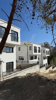 Villa 5+1/iskanlı/çınarlı /sarıçamda