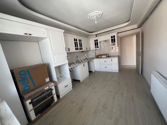 Şahintepesi'nden Emek Mh Siteiçi Emsalsiz Lüks 3+1 Satılık Daire