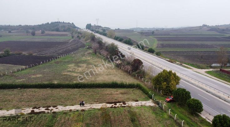 Balıkesir İzmir Anayoluna Cepheli 9221 M² Emsalsiz Satılık Tarla