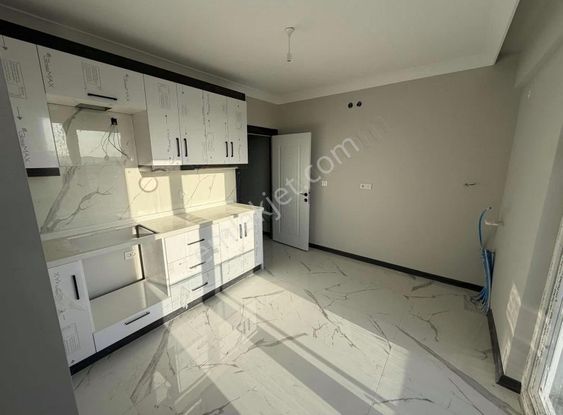 Yıldırımda Okulun Yanı Başında Ara Kat 3+1 Daire