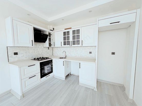 Emlak Center'dan Muradiye Mah Satılık 2+1 Sıfır Önü Açık Daire