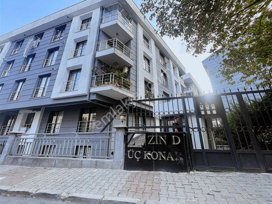 Çekmeköy Zind Üç Konak Sitesi Arakat 2+1 Satlık Boş Daire