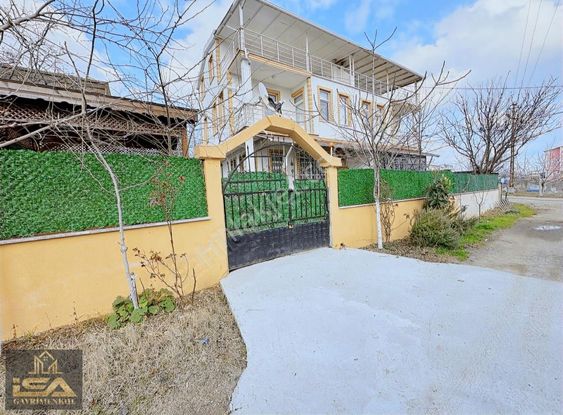 Marmaraereğlisinde Müstakil 5+1 Krediye Uygun Denize 600 Metre