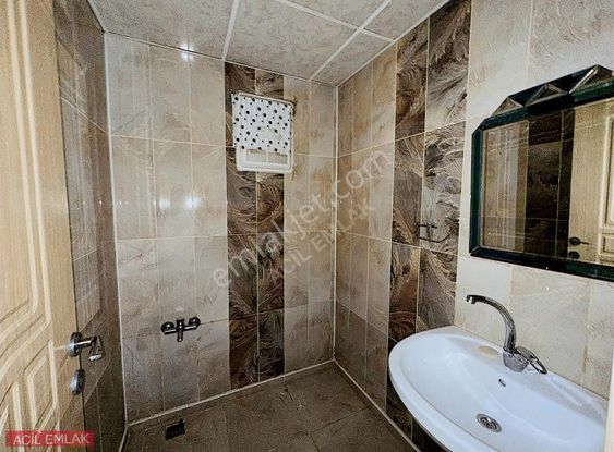 Acil Emlak'tan 3+1 Merkezi Yerde Giriş Kat