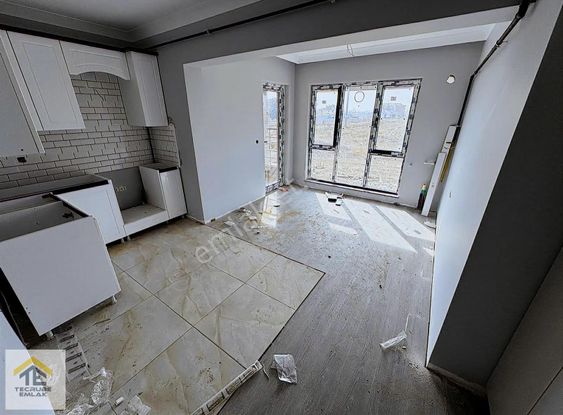 Hava Alanı Karşısı Tam Merkez Sıfır Bina 1+1 Lüks Ön Güney Doğu