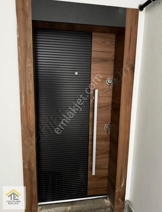 Hava Alanı Karşısı Tam Merkez Sıfır Bina 2+1 Lüks Ön Güney Doğu