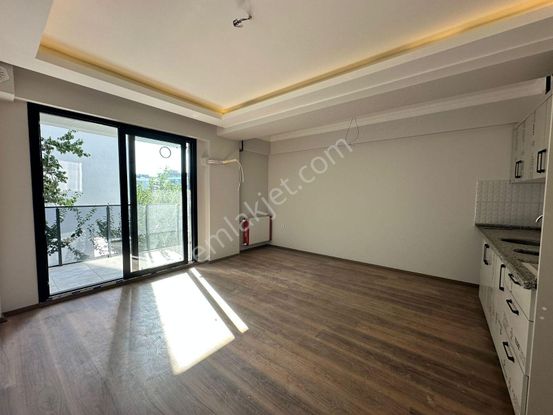 Torbalıda Loca Sitesi Arkası Geniş 1+1 Daire