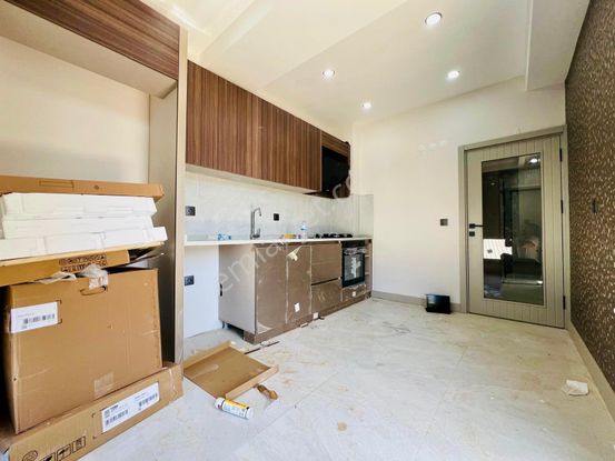 Varsak Aktoprakta Sıfır Cadde Uzerınde 2+1