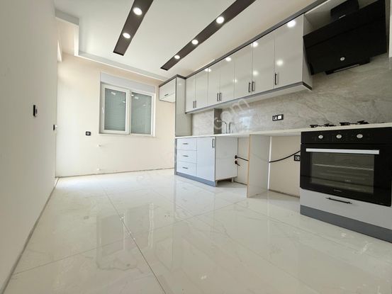 Varsak Aydoğmuşta Tranvaya Yurume Mesafesı Ebeveyn Banyolu 110m2