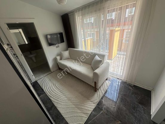 Araç Takası Olur Üniversite Yakını Satılık Teraslı 1+1 Apart