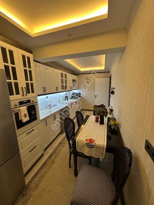 🏡50 Yıl Mahallesi 🏡 ✅2+1 100 M2 3 Katlının Zemin Katı ❇️ Kombi Dogalgazlı Çift Cephe