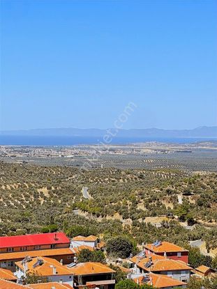 Hacıhüseyinler Mahallesinde Deniz Manzaralı Arsa
