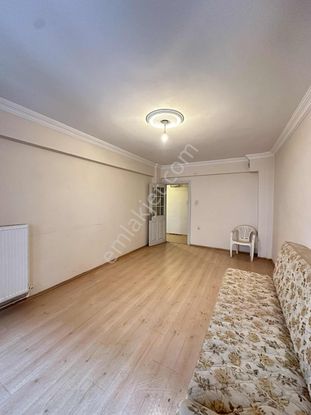 Reşadiye 3+1 Arakat Bulvar Servis Yolunda Fırsat