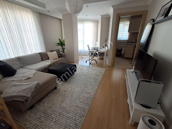 Ataşehir İçerenköyde 2 Ayrı Daire Şeklinde 180m2 4+2 Dubleks