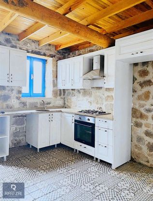 Küçükköy'de 80 M2 2+1 - 40 M2 Bahçeli Müstakil Taş Evler