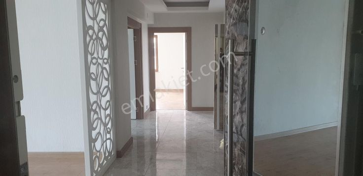 Arel'den Bağlıca Three Life Ta Yüksek Giriş Geniş Kullanışlı 4+1