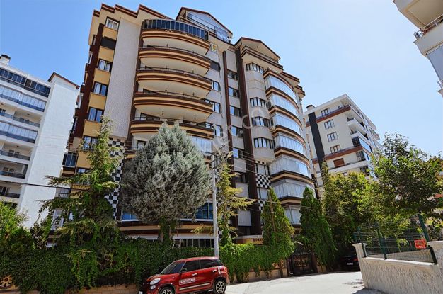 Talha Tozduman'dan A.özcan'da Ferah Geniş Aydınlık 255m2 6+1