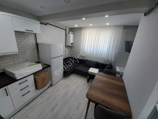 Epa Lion Dan Merkezi Konumda Yeni Bina Da Full Eşyalı