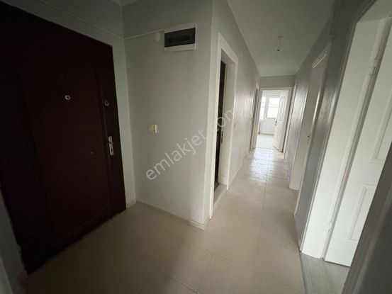 Devlet Hastanesi Yanı 3+1 Kapalı Mutfak Boyalı Kiralık Daire