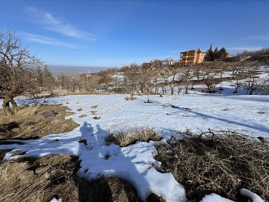 Hacılar Arsa Ofisi Konal'dan Eşmecikte 1100mt Bağ